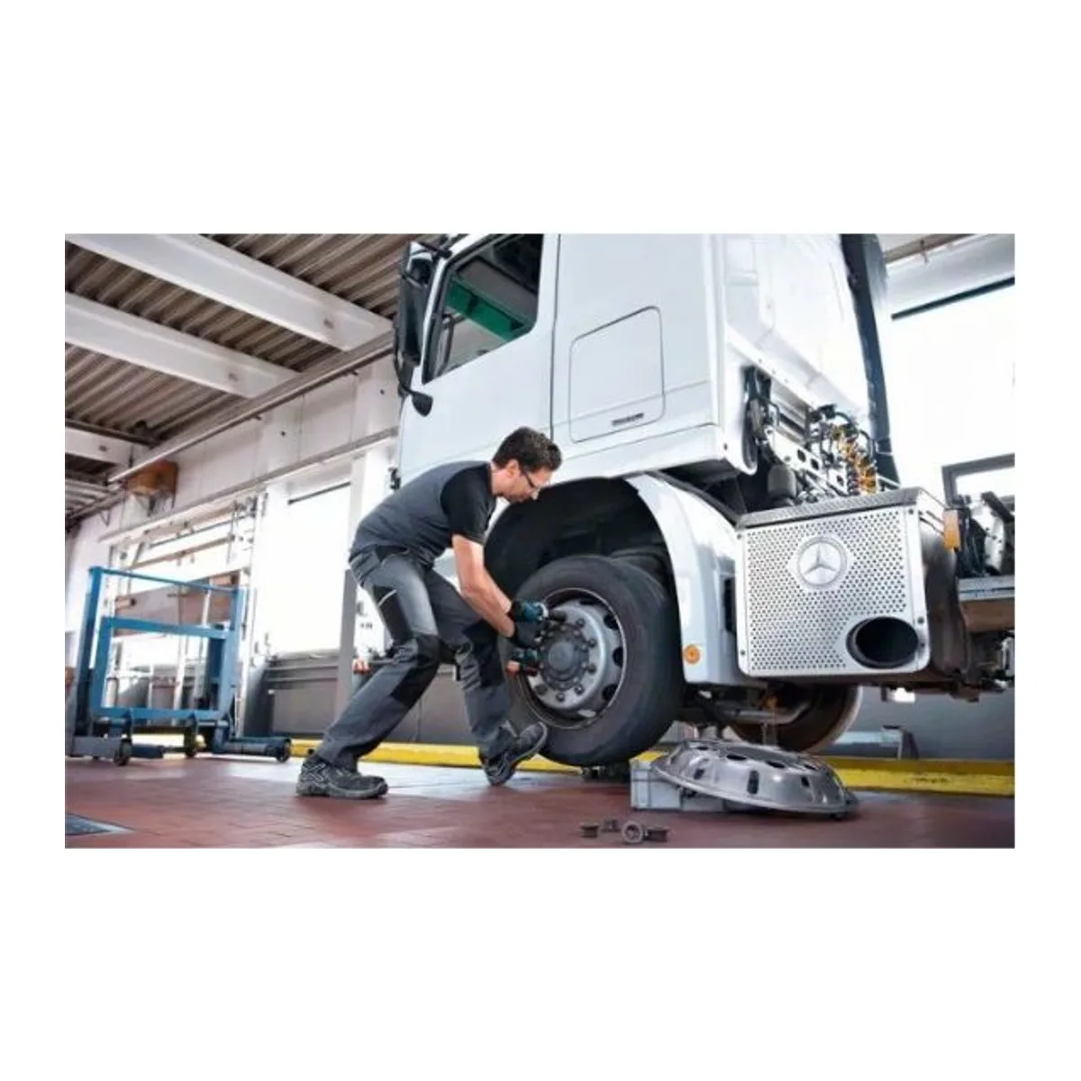 BOSCH GDS 18V-1000 DARBELİ SOMUN SIKMA 2X5.0AH - Görsel 3